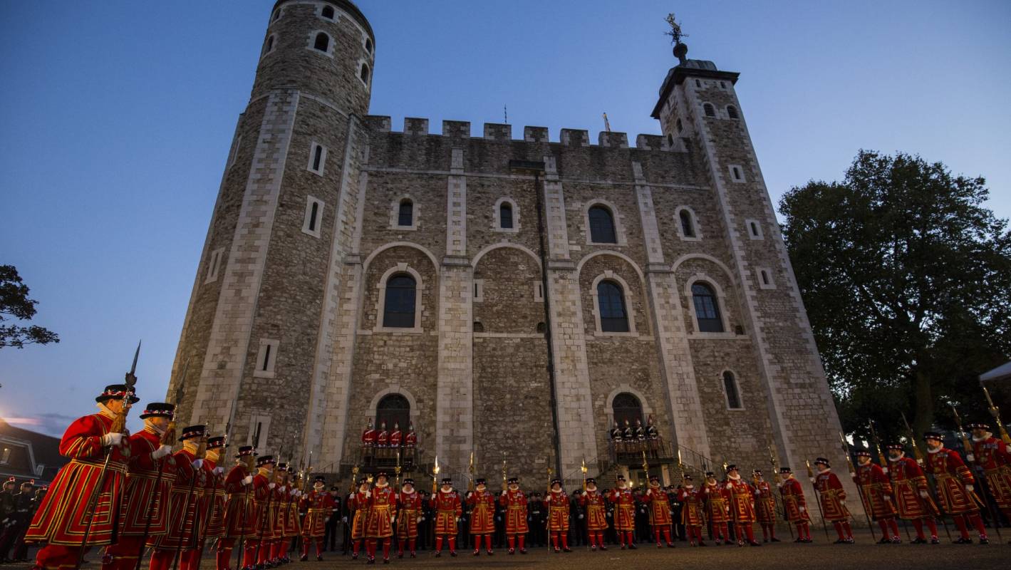 LIFE AS A YEOMAN WARDER: A UNIQUE LOOK AT THE TOWER OF LONDON